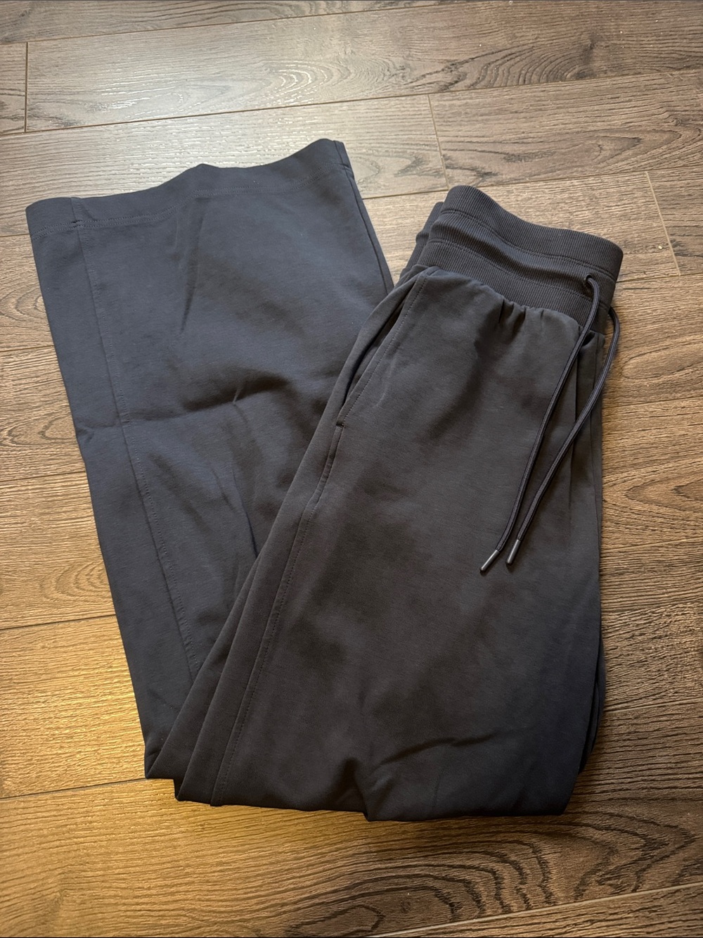 Women’s old navy Extra High-Waisted Dynamic Fleece Wide-Leg Sweatpants